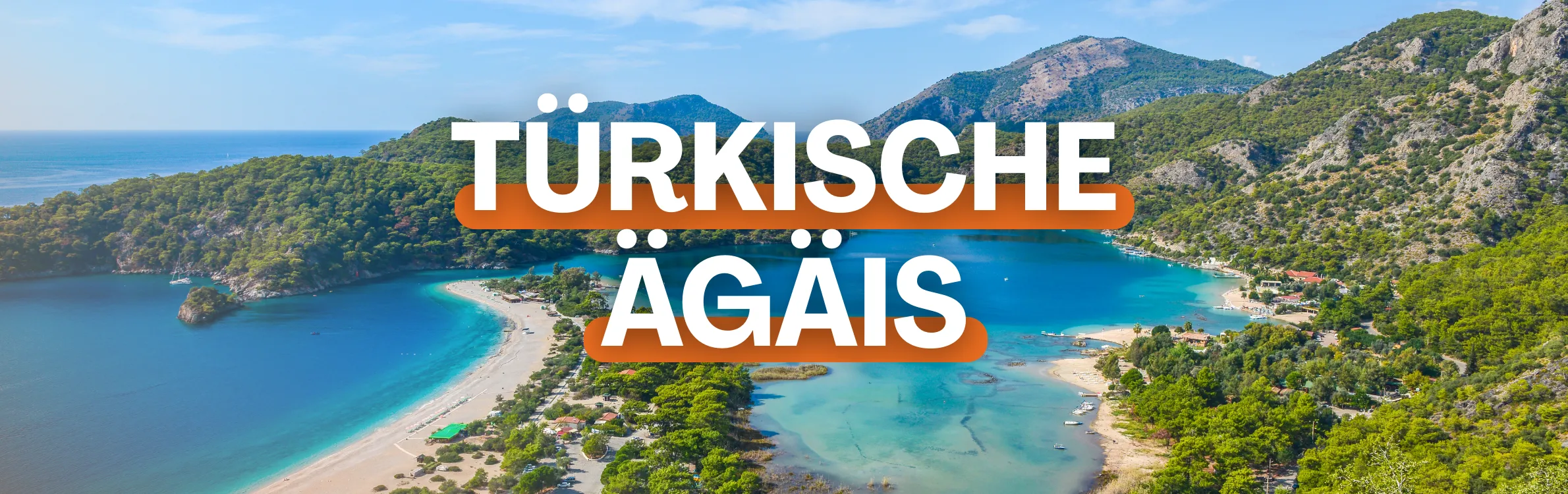 Strand und Bucht von oben gesehen